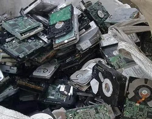 企業(yè)必看:硬盤銷毀,輕松合規(guī),告別數(shù)據(jù)泄露風險! 企業(yè)必看:硬盤銷毀,輕松合規(guī),告別數(shù)據(jù)泄露風險!